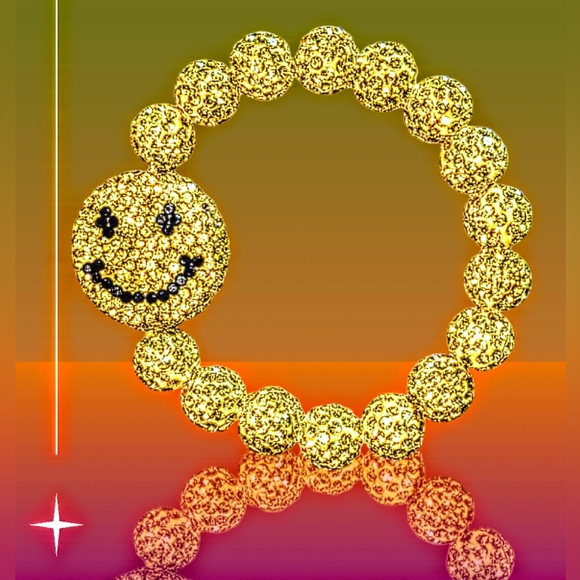 Golden Rhinestone Beaded Smiley Face Bracelet On Stretch Cord - Picture 4 of 4